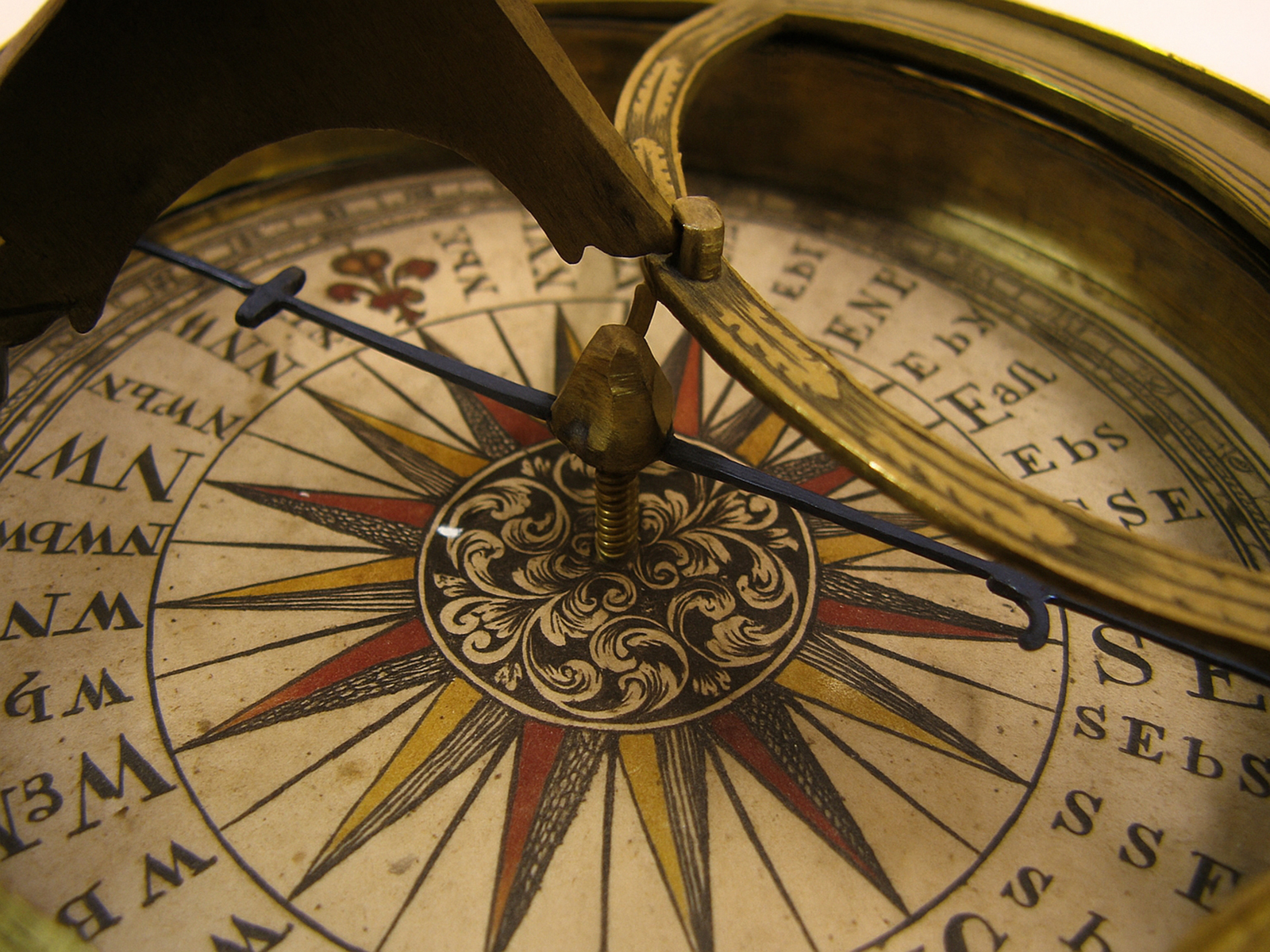 Genuine 18th century brass pocket sundial compass circa 1760